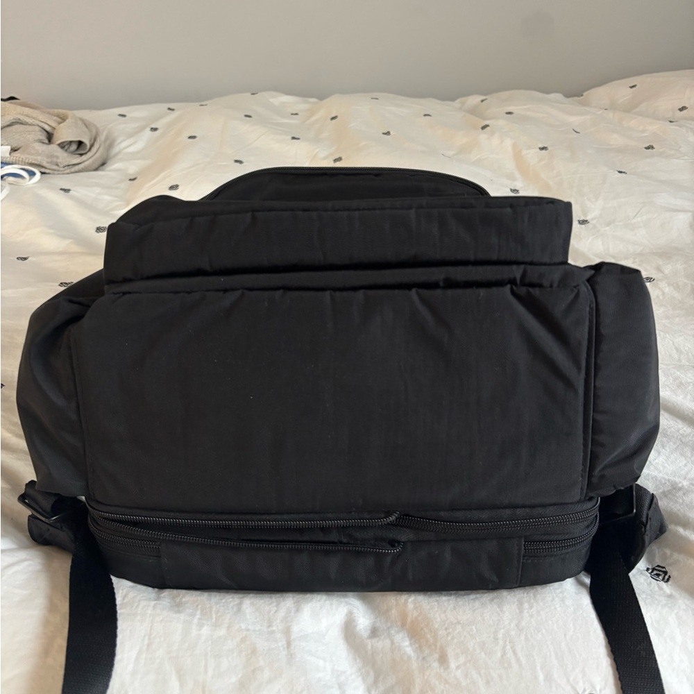 Baggallini Coastal Flip Lock Laptop Backpack (black) - gently used, no flaws! - Picture 2 of 6